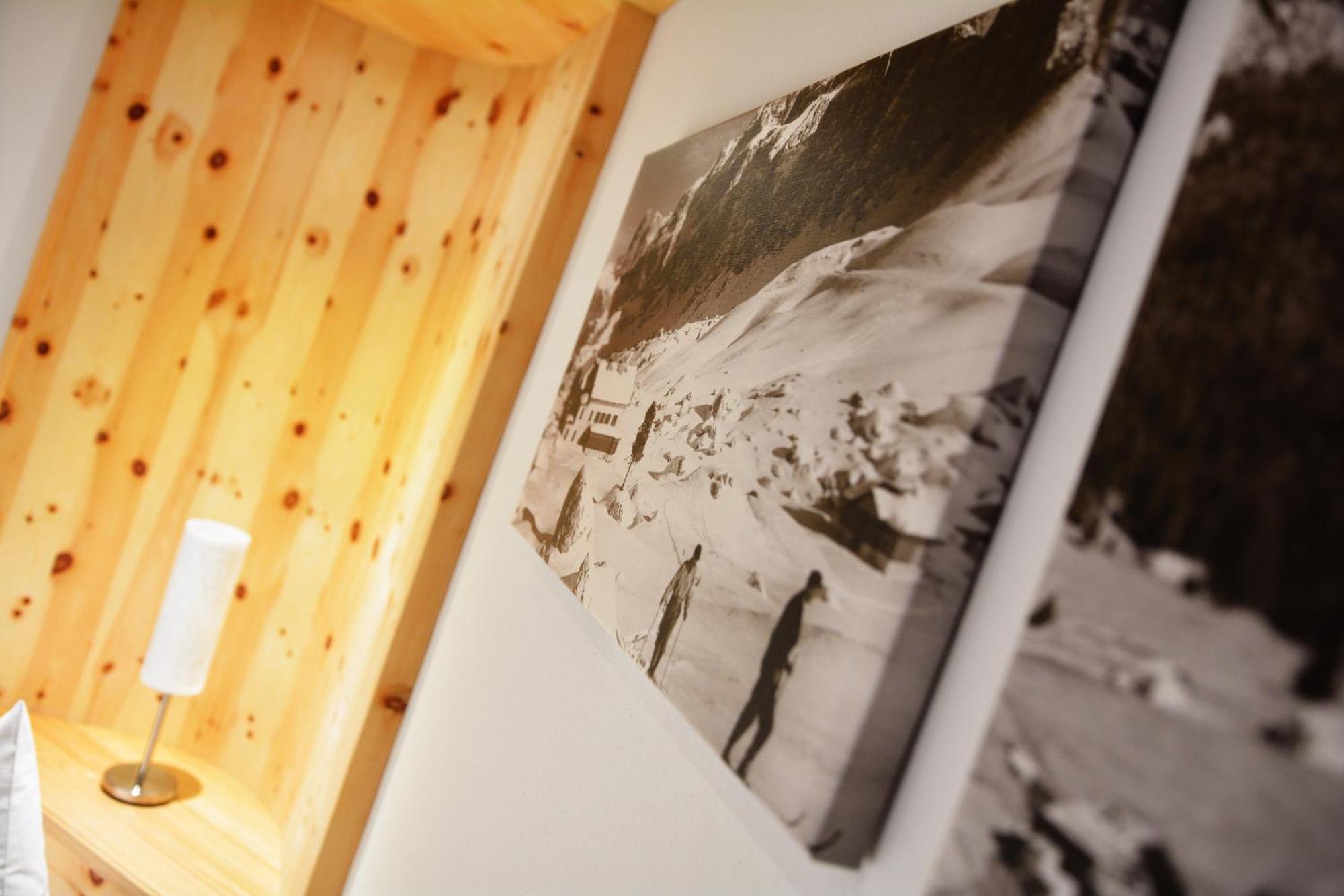 Garni Hotel Iris Selva di Val Gardena Zewnętrze zdjęcie