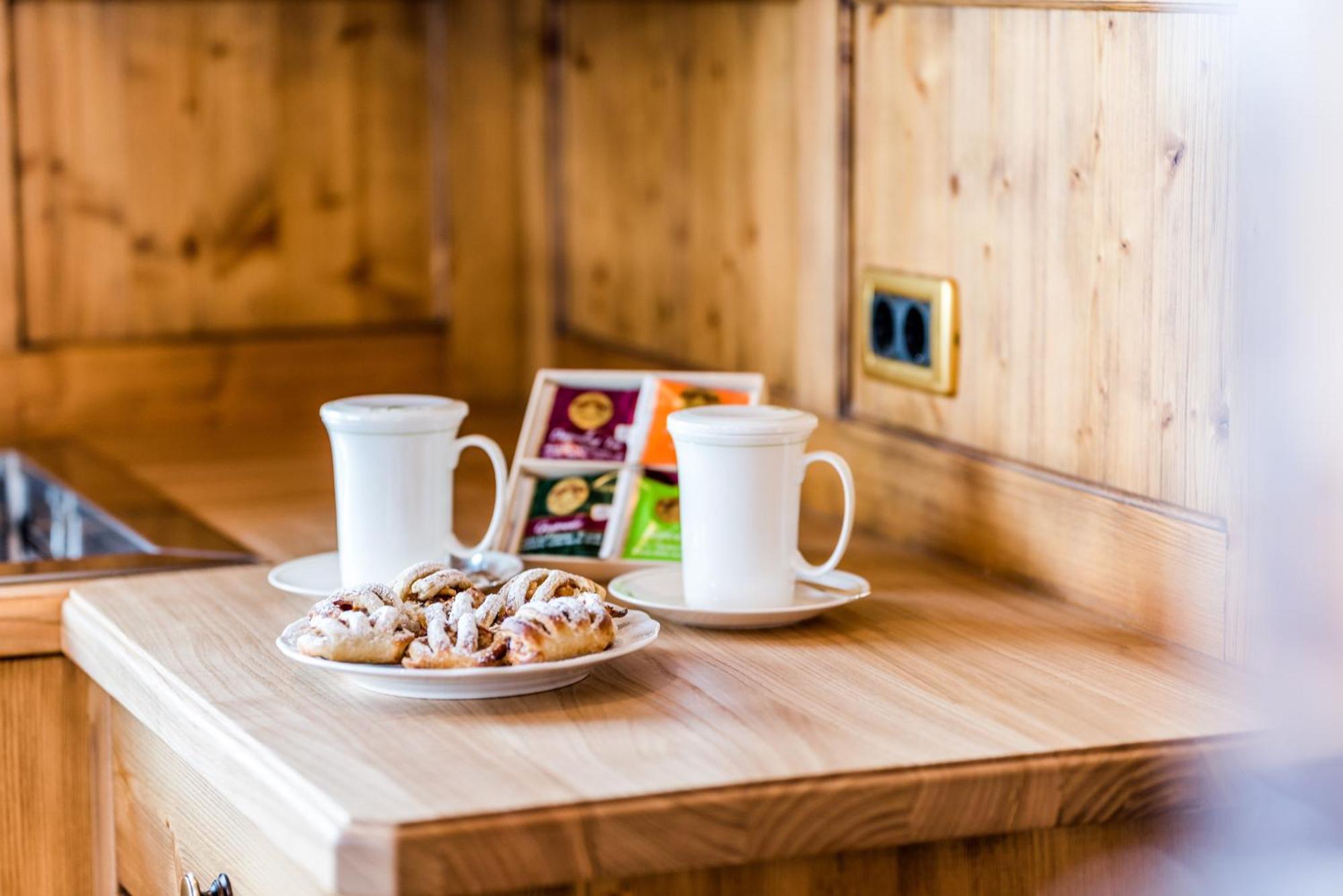 Garni Hotel Iris Selva di Val Gardena Zewnętrze zdjęcie